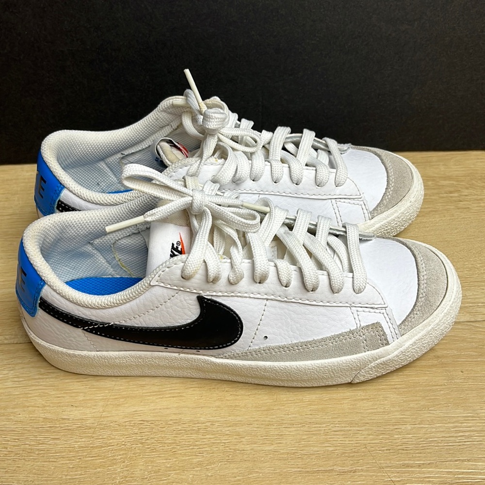 NIKE Blazer Low '77 GS 'White Light Photo Blue KIDS SIZE 5Y US